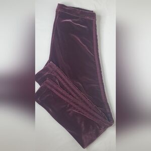 ADIDAS- size M - jogger velvet pants "the brand with the 3 stripes"